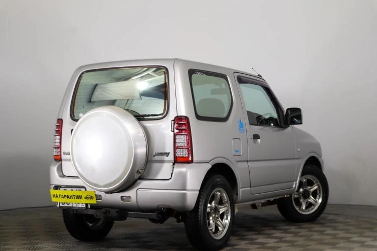 Suzuki Jimny 4 из 5