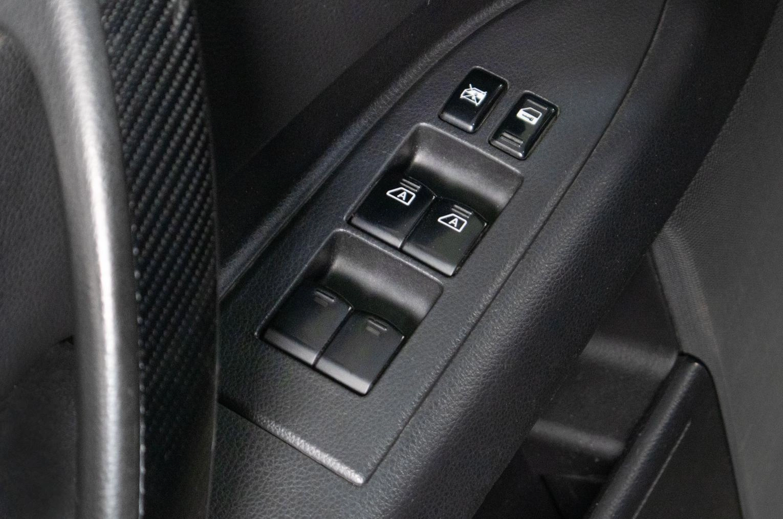 Infiniti FX35 7 из 17