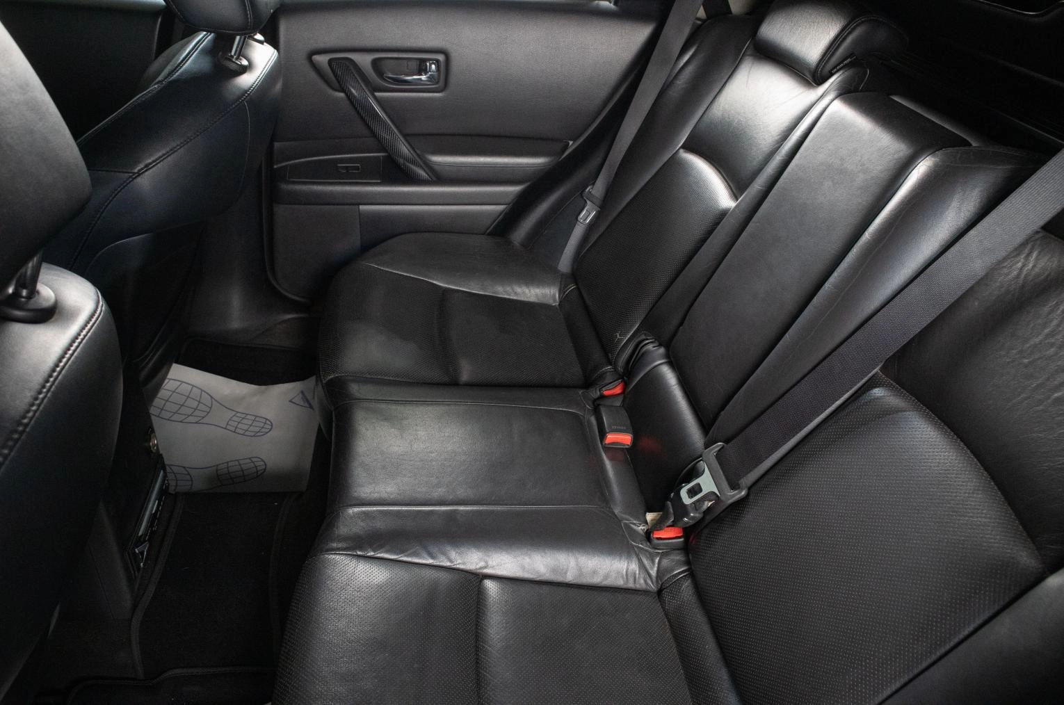 Infiniti FX35 16 из 17
