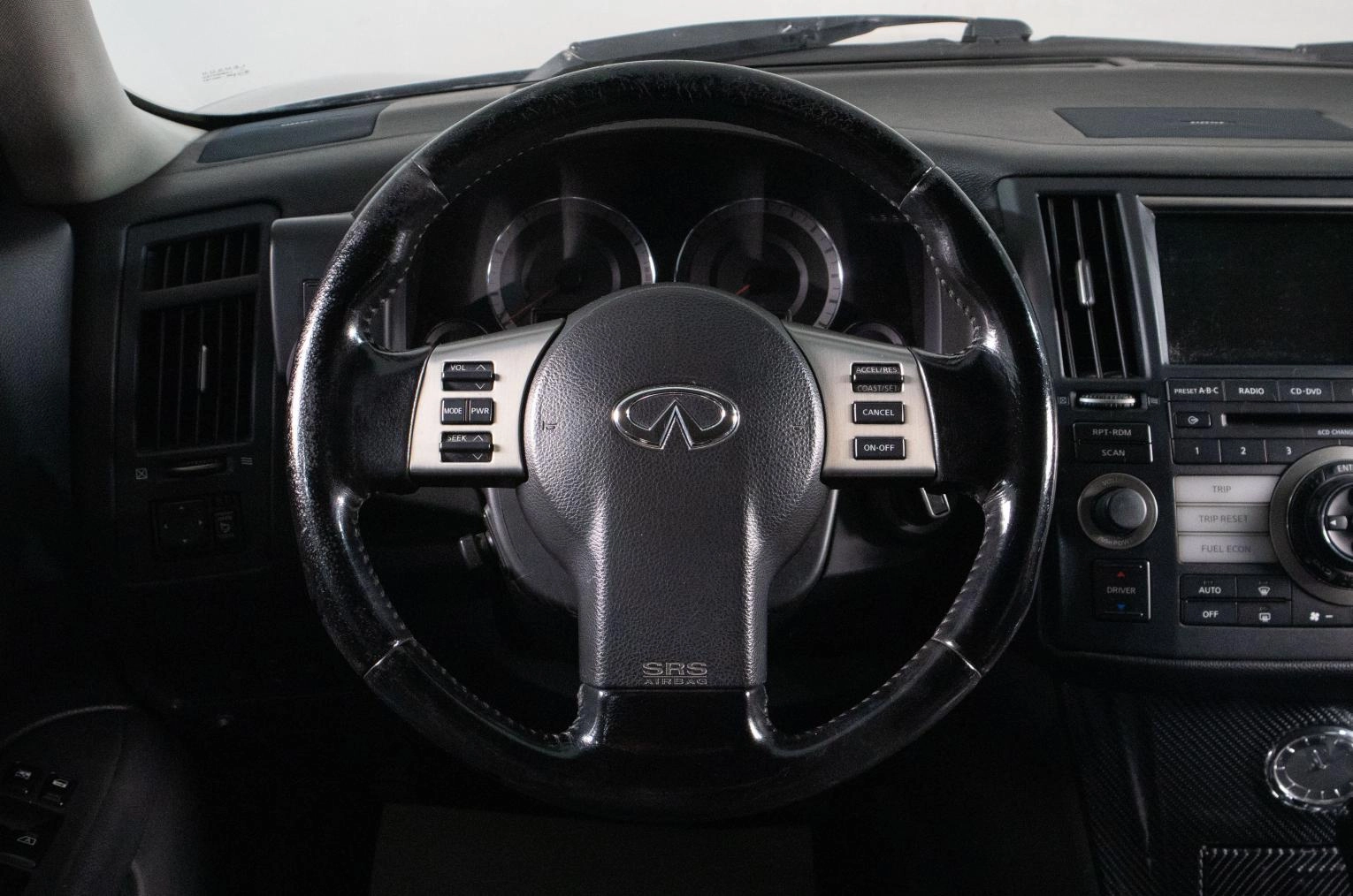 Infiniti FX35 11 из 17