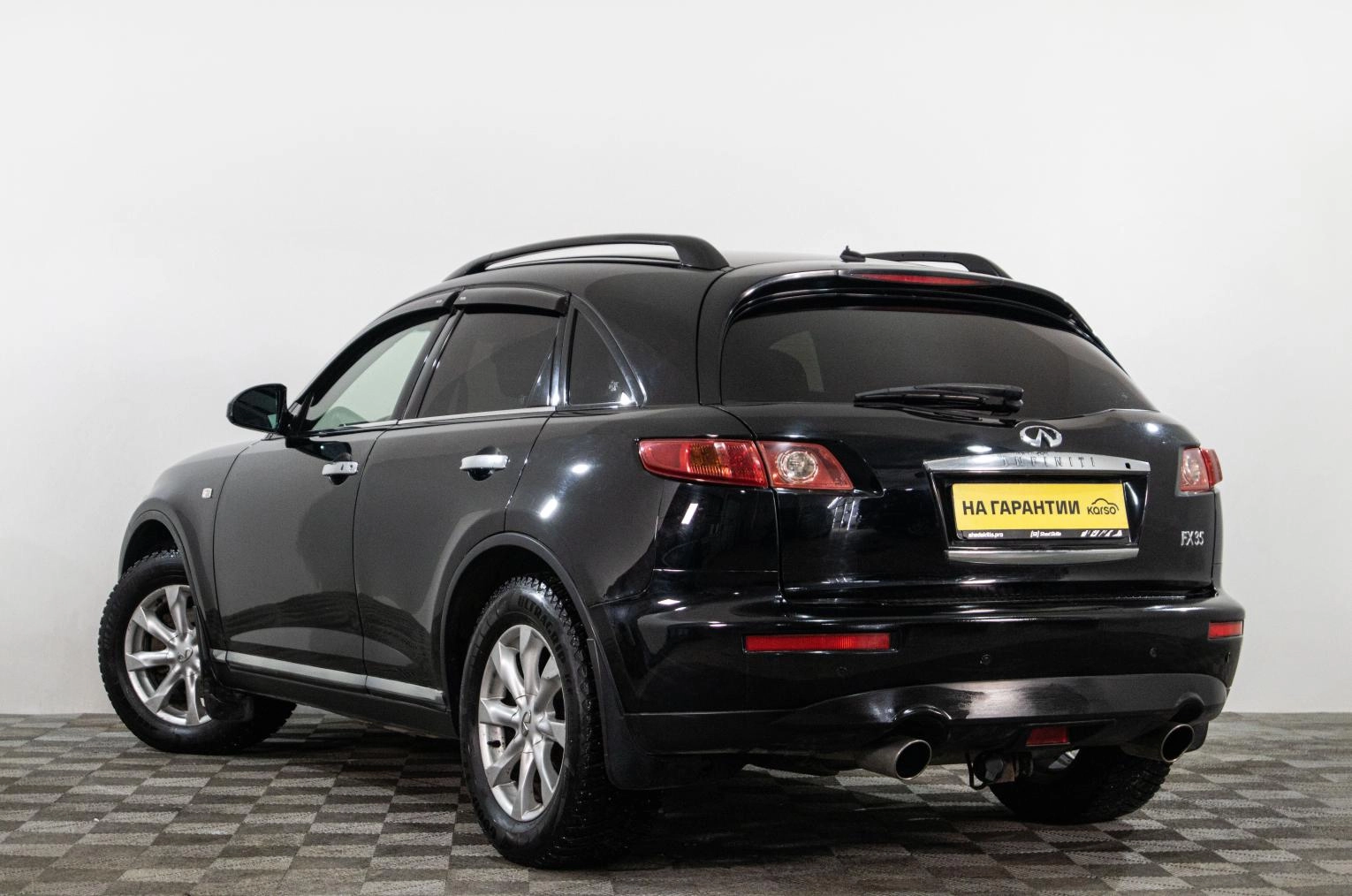 Infiniti FX35 4 из 17