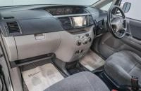 Toyota Voxy 12 из 14