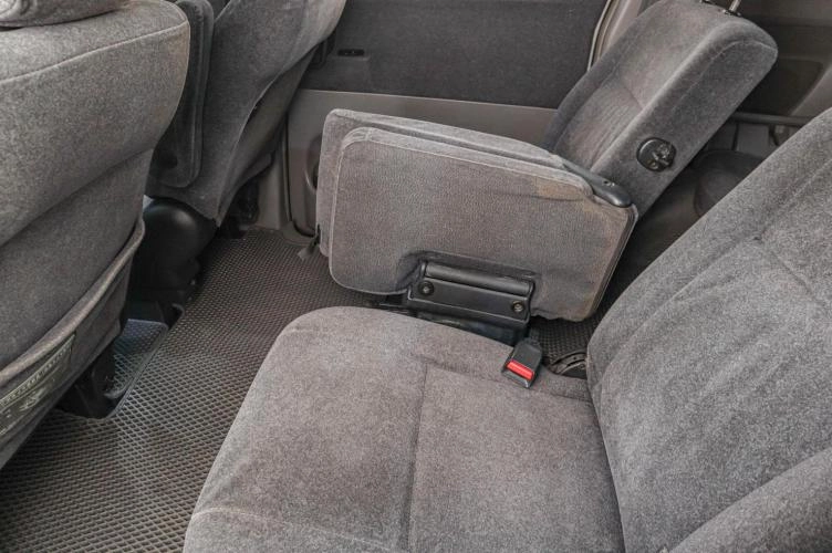 Toyota Voxy 14 из 14