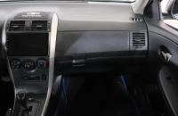 Toyota Corolla 15 из 19