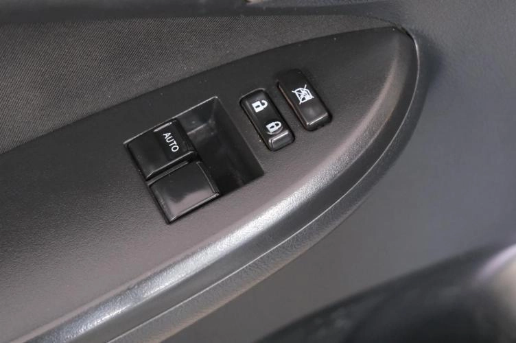 Toyota Corolla 8 из 19