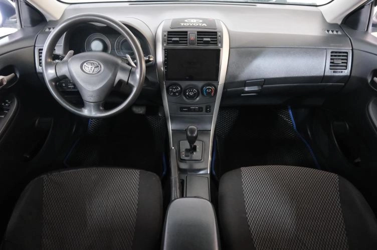 Toyota Corolla 12 из 19