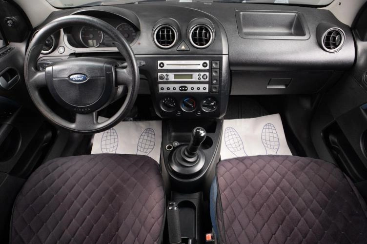 Ford Fiesta 7 из 15