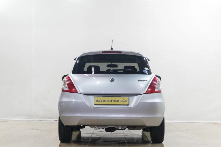 Suzuki Swift 5 из 6