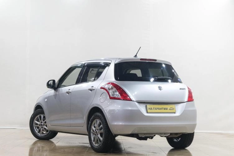 Suzuki Swift 4 из 6