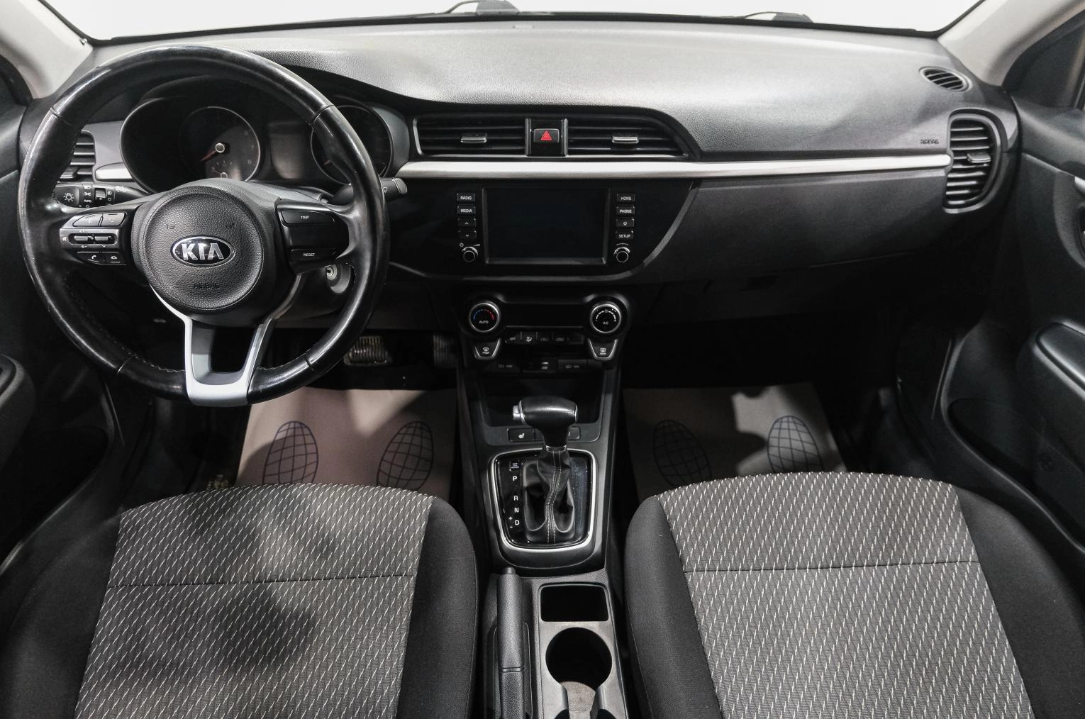 KIA Rio 16 из 29