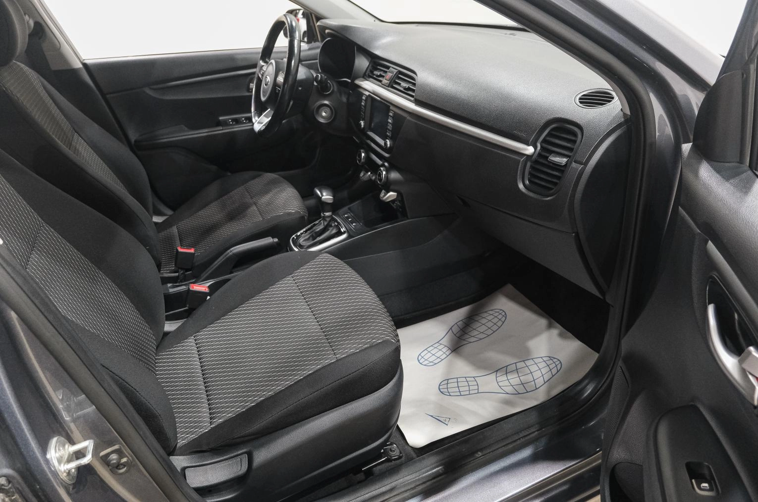 KIA Rio 12 из 29