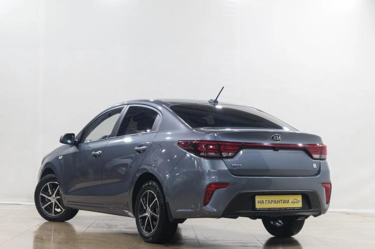 KIA Rio 4 из 6