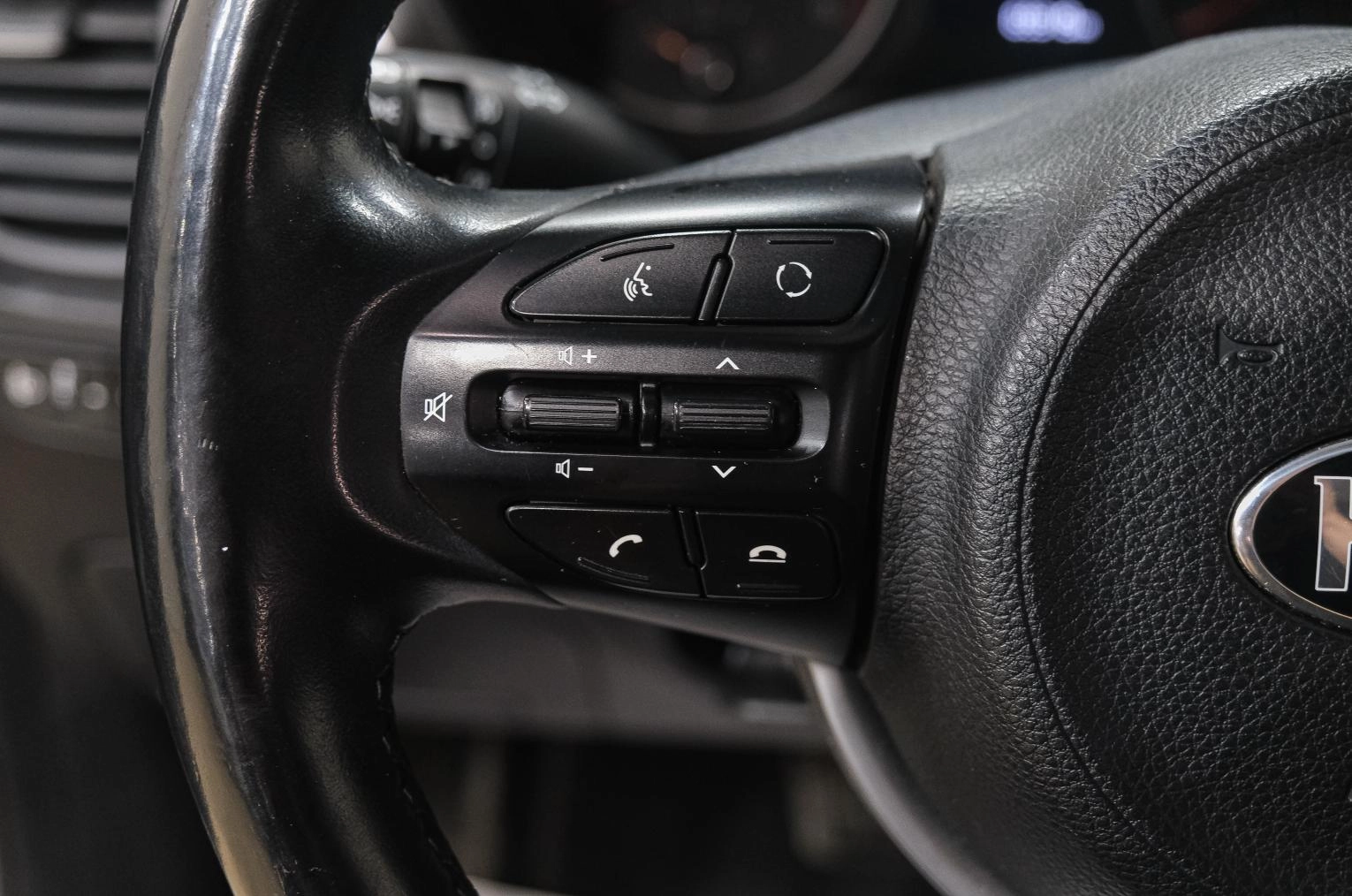 KIA Rio 19 из 29
