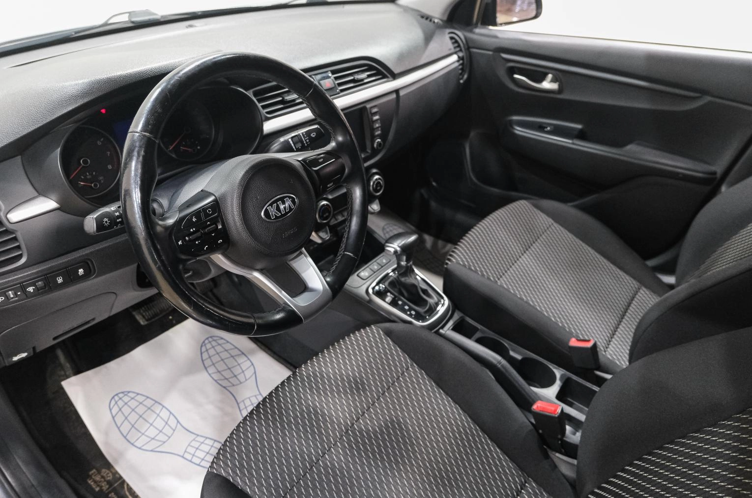 KIA Rio 11 из 29