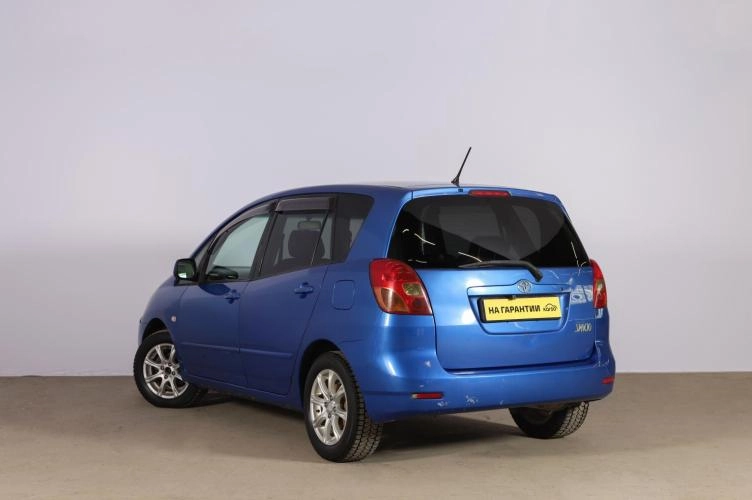 Toyota Corolla Spacio 4 из 6