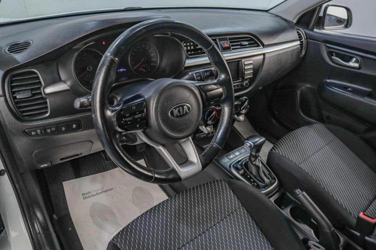 KIA Rio 7 из 15