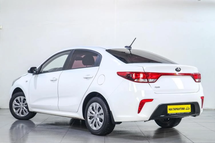 KIA Rio 4 из 5