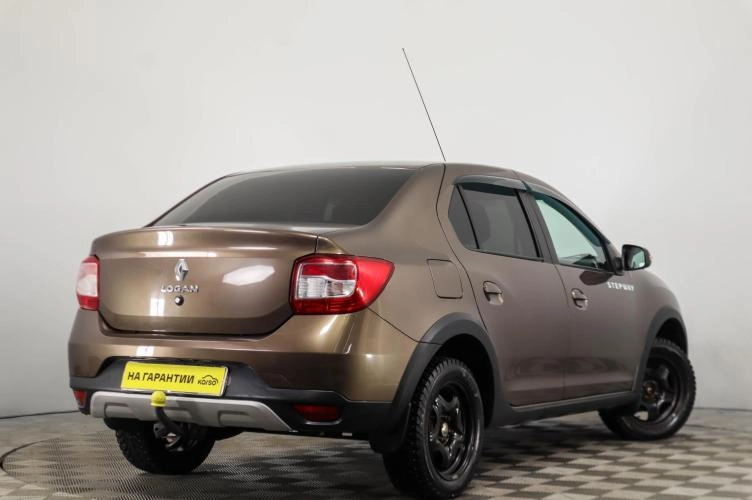 Renault Logan Stepway 4 из 5