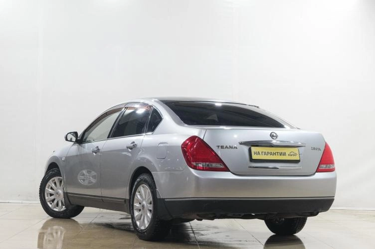 Nissan Teana 4 из 6