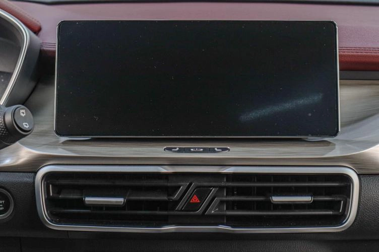 Geely Coolray 14 из 23