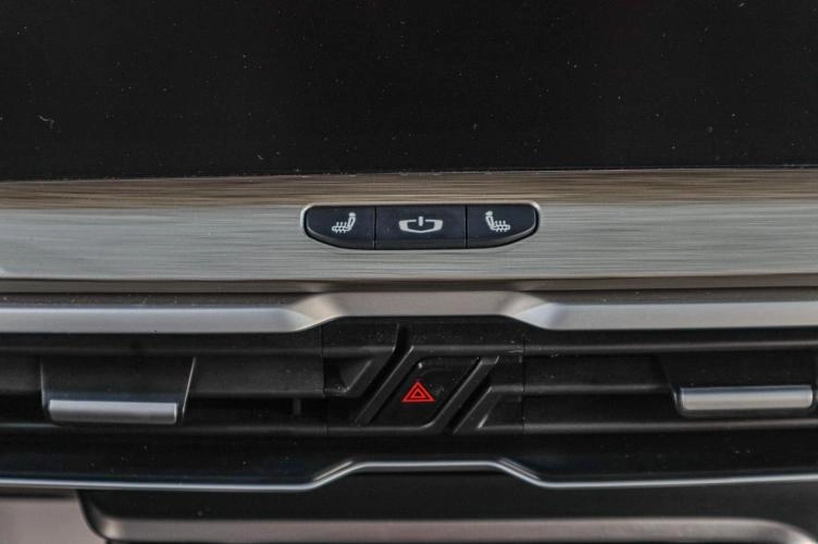 Geely Coolray 15 из 23