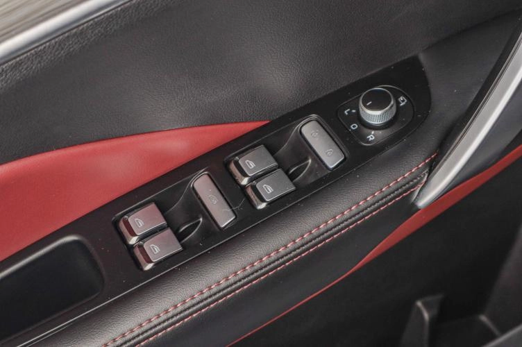 Geely Coolray 8 из 23