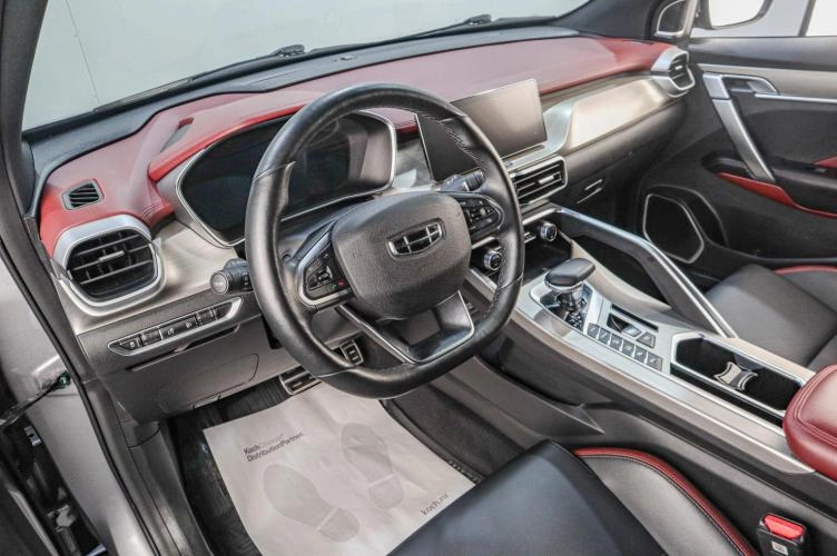 Geely Coolray 7 из 23