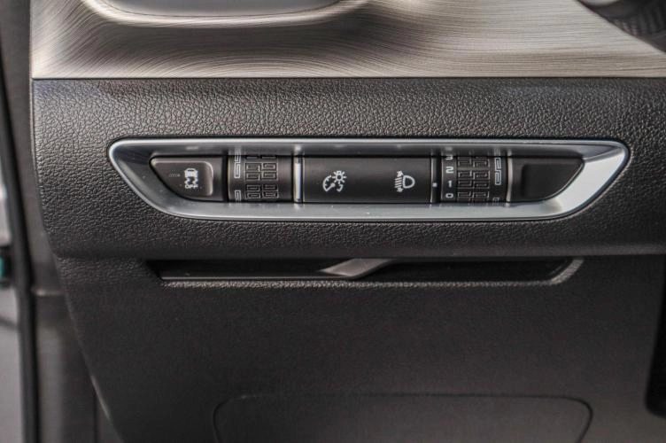 Geely Coolray 9 из 23