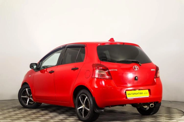 Toyota Yaris 6 из 6