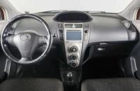 Toyota Yaris 13 из 18