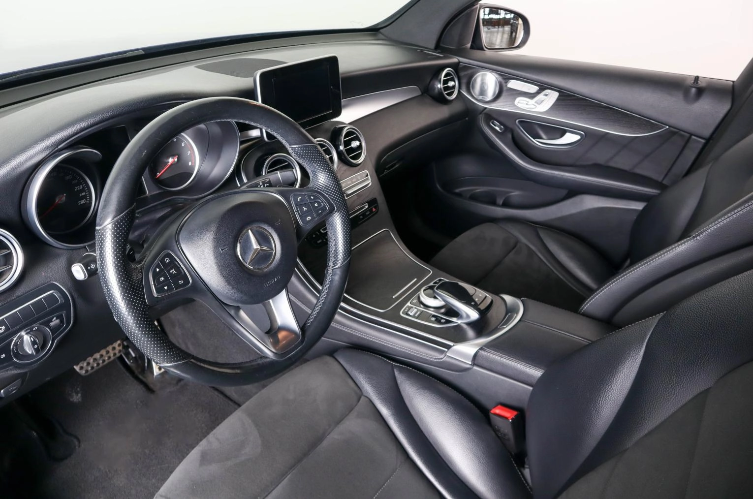 Mercedes-Benz GLC-класс Coupe 11 из 30