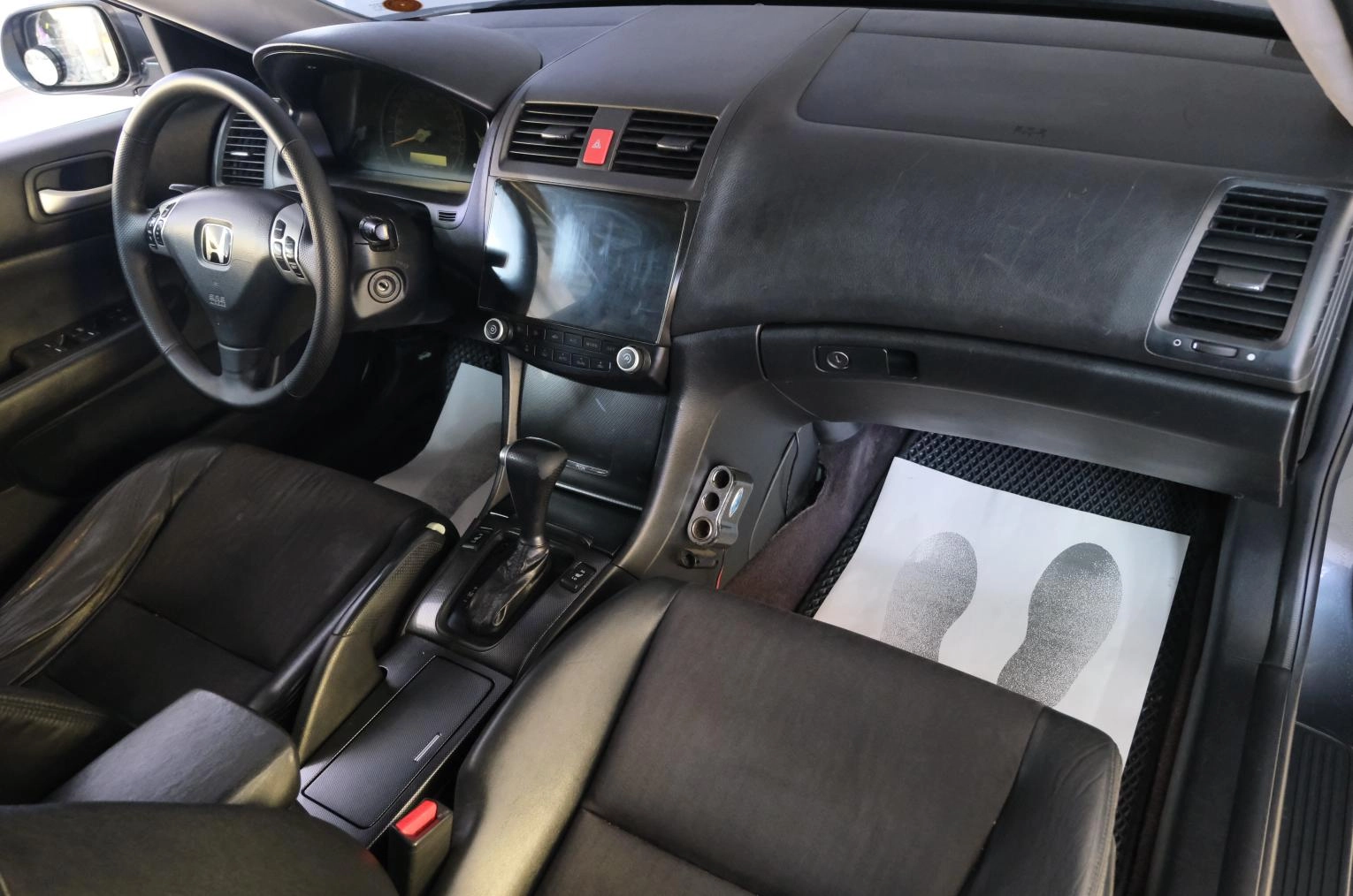 Honda Accord 17 из 21