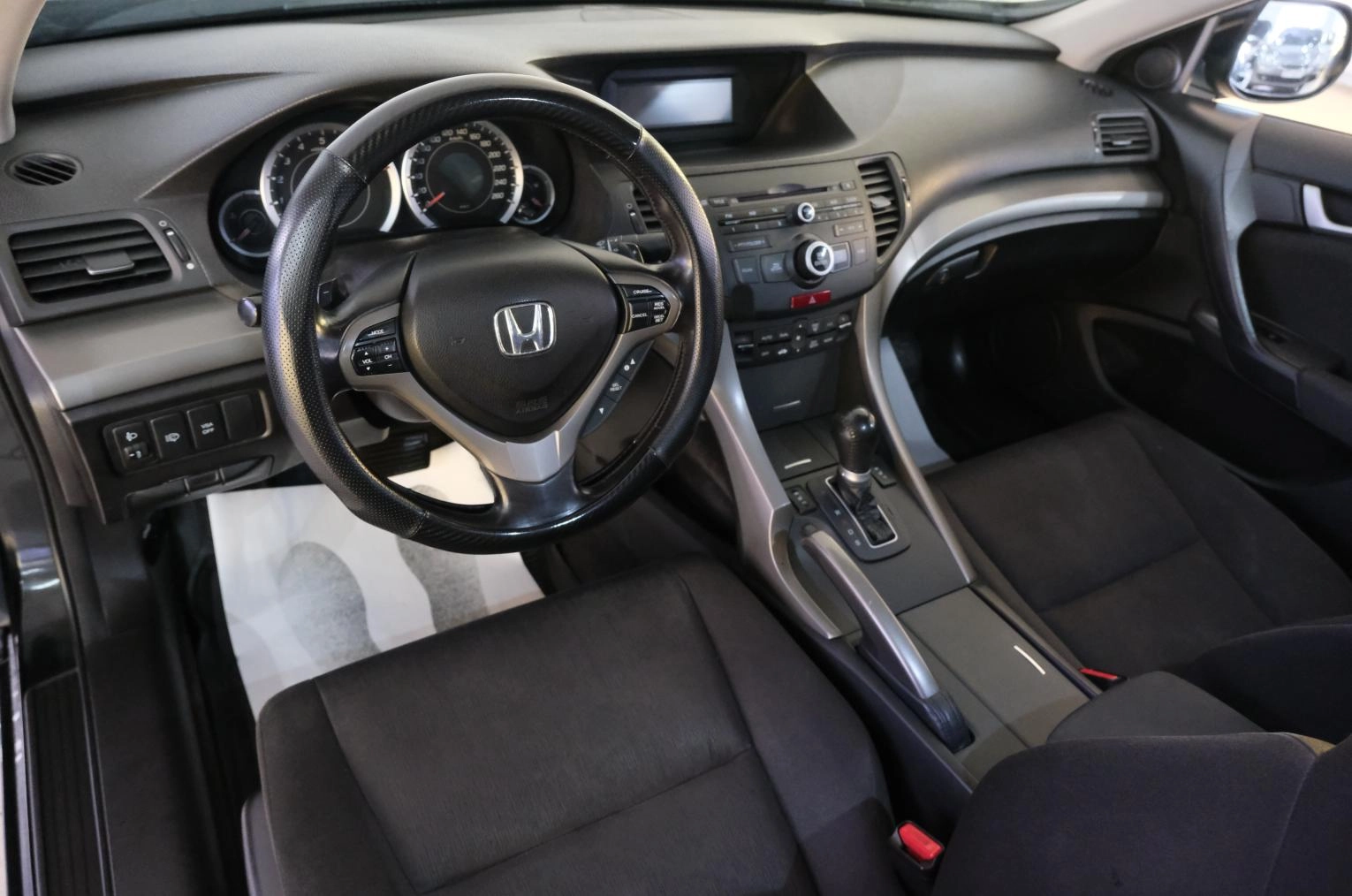 Honda Accord 12 из 24