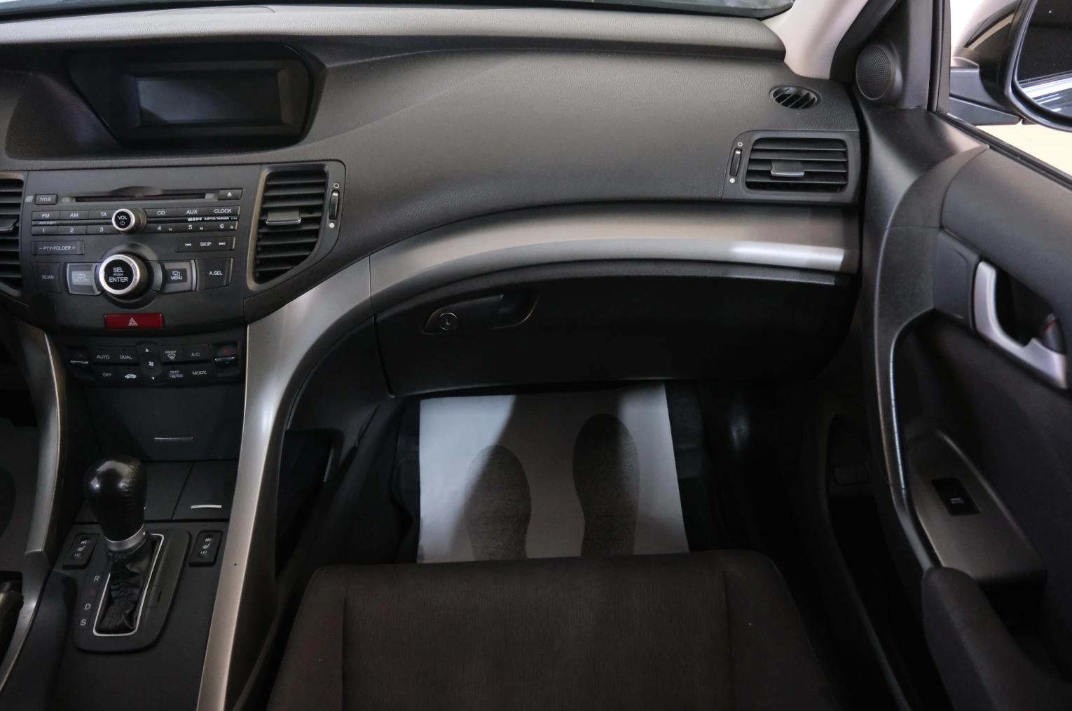 Honda Accord 19 из 24