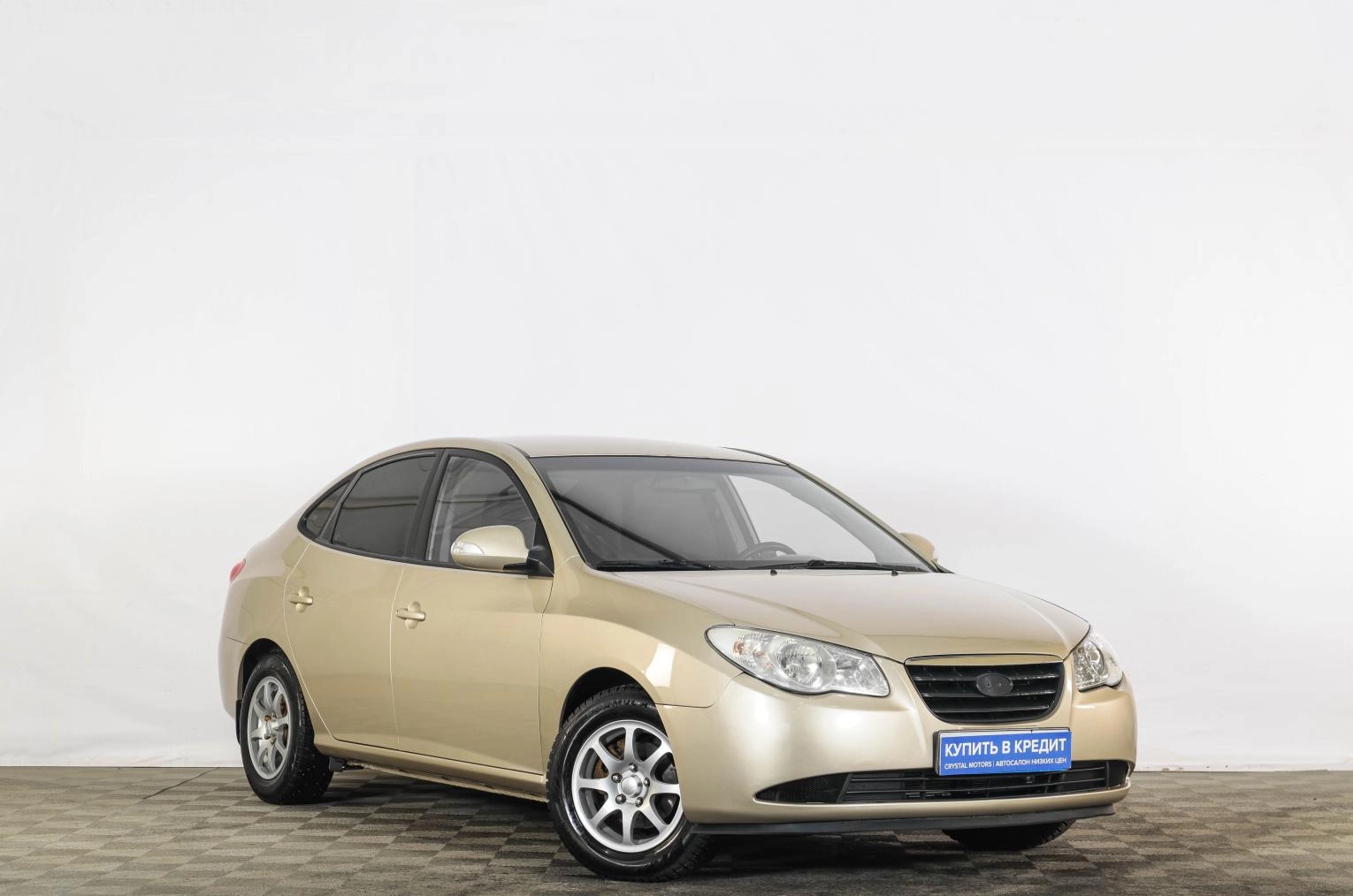 Hyundai Elantra 1 из 16