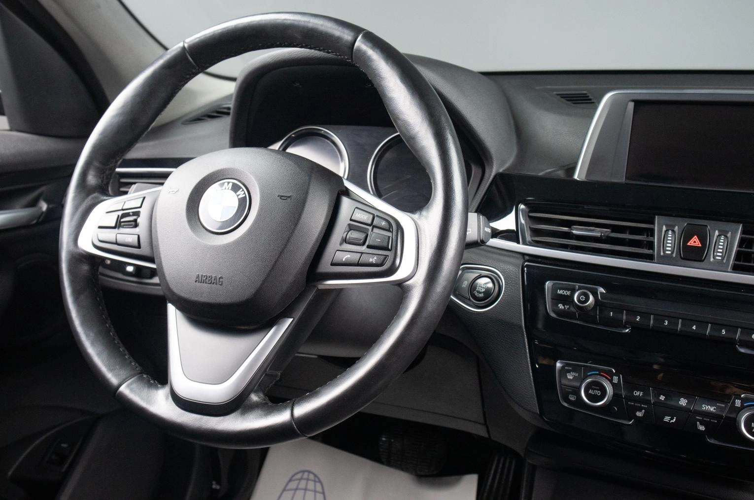 BMW X1 8 из 19