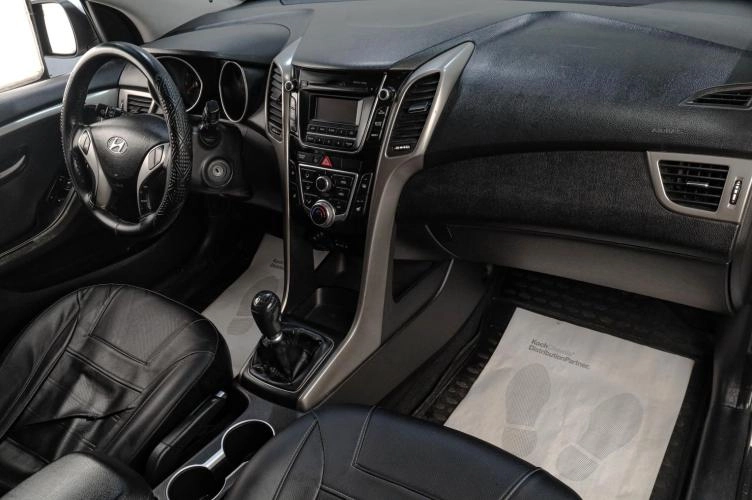 Hyundai i30 10 из 20