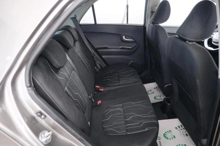 KIA Picanto 22 из 23