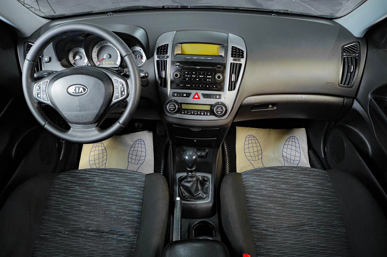 KIA cee'd 12 из 17