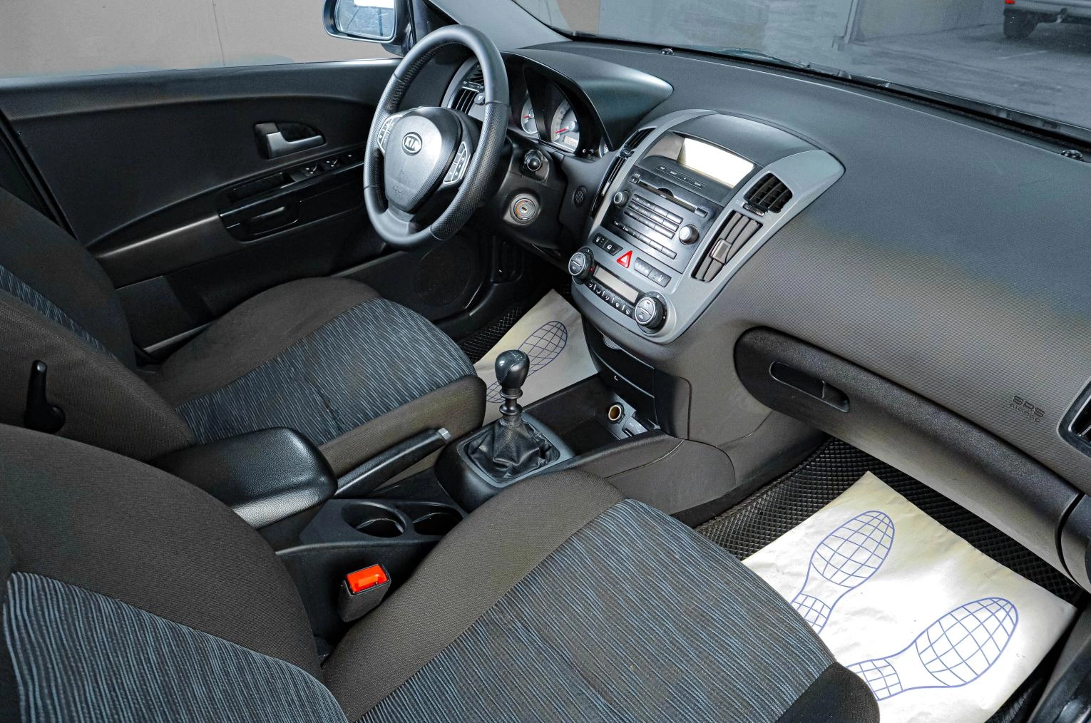 KIA cee'd 10 из 17