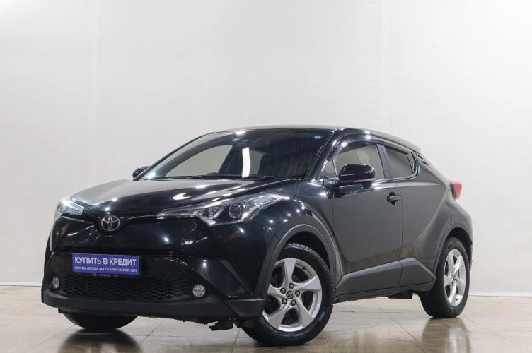 Toyota C-HR 3 из 6