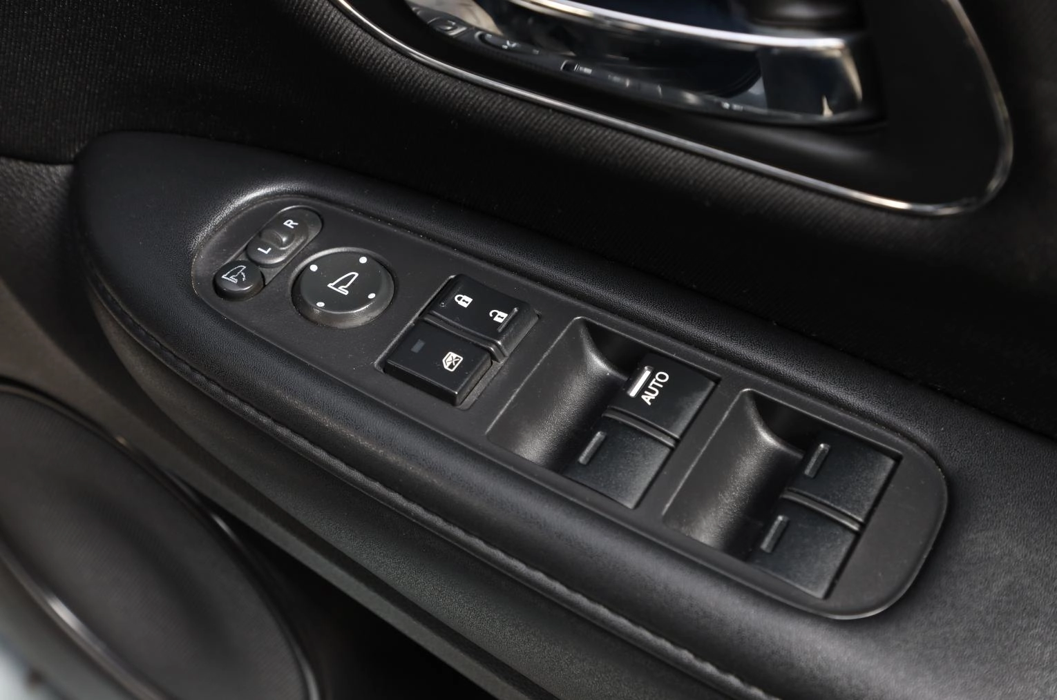 Honda Vezel 7 из 18