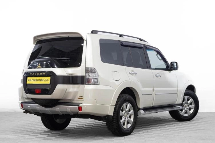 Mitsubishi Pajero 4 из 6
