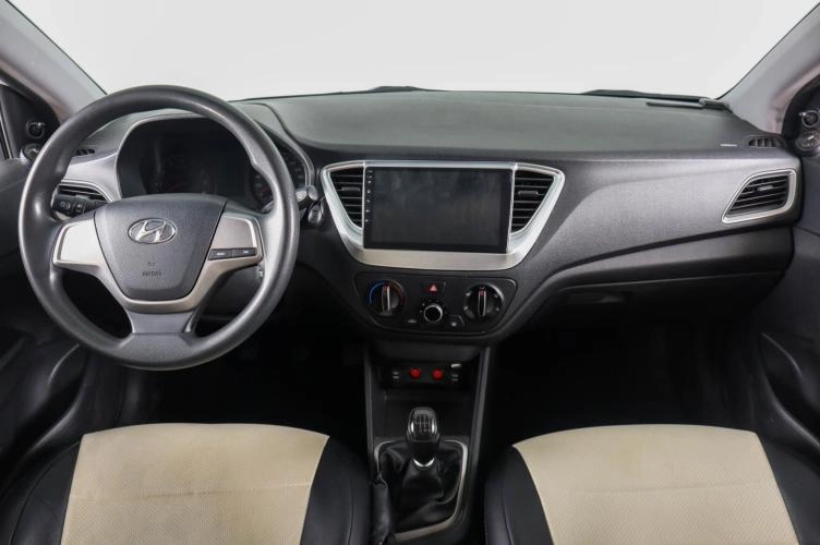 Hyundai Solaris 13 из 21