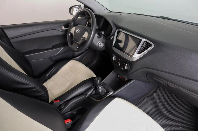 Hyundai Solaris 11 из 21