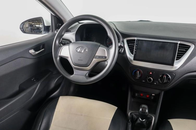 Hyundai Solaris 12 из 21