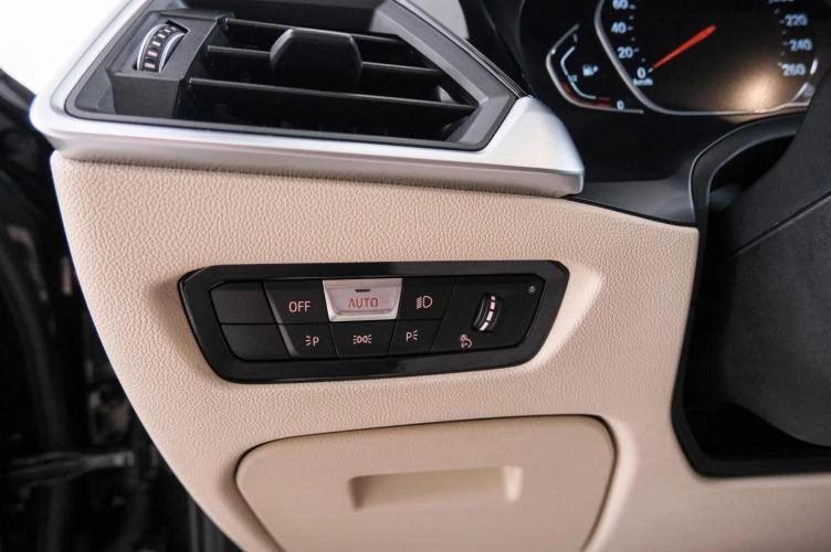BMW 3 серия 18 из 25