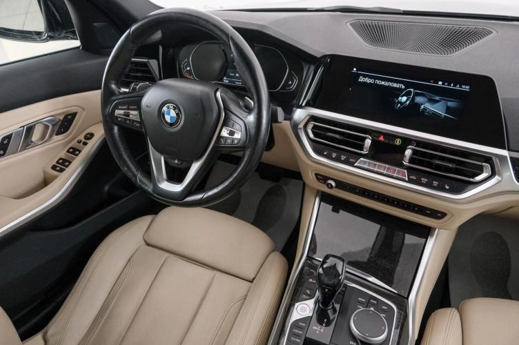 BMW 3 серия 9 из 25