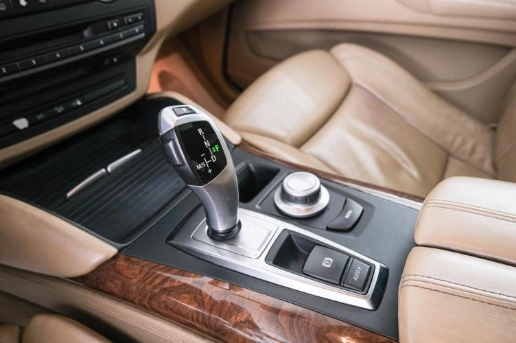 BMW X6 17 из 24
