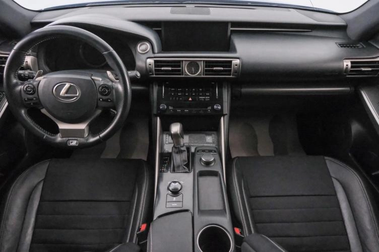 Lexus IS 10 из 24